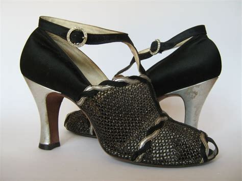 The 1930s Vintage Fashions High Heel Place