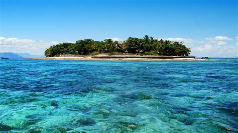 island  beach holidays resorts hotels   destinations expediacomau