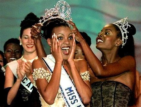 Miss Botswana Vuelve Al Miss Universo