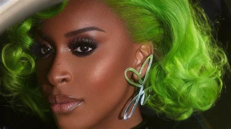 exclusive jackie aina launches new eye shadow palette with anastasia beverly hills essence