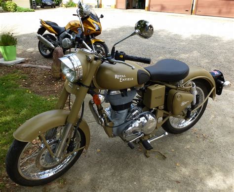 Royal Enfield 500 Classic Efi Military Die Englische