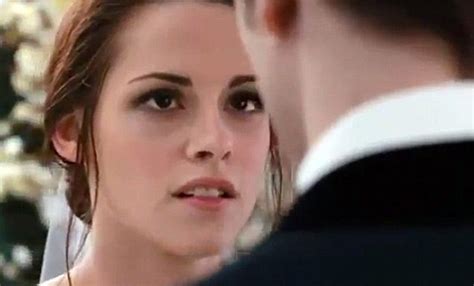 Twilight Breaking Dawn Part 1 Preview Shows New Wedding
