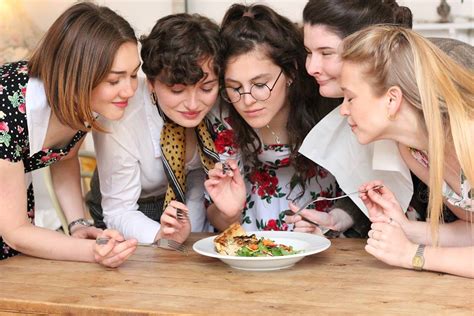 5 lesbians eating a quiche “talent for comic timing” palatinate