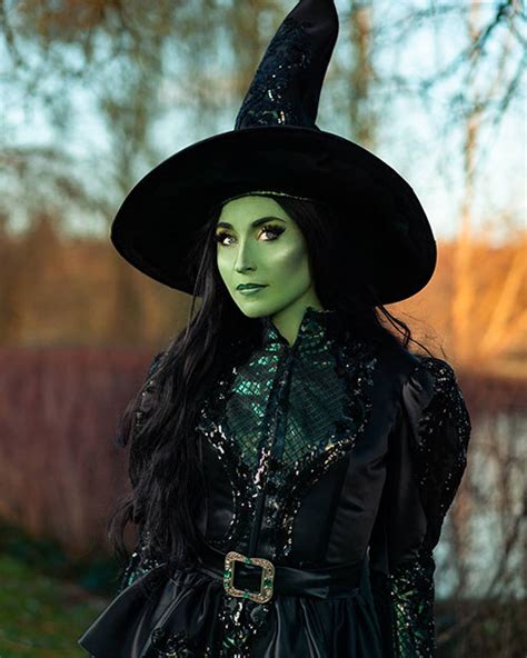 elphaba from wicked cosplay