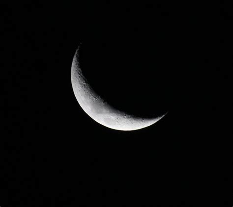 bulan sabit bulan sabit  akhir maret  ketut suyasa flickr