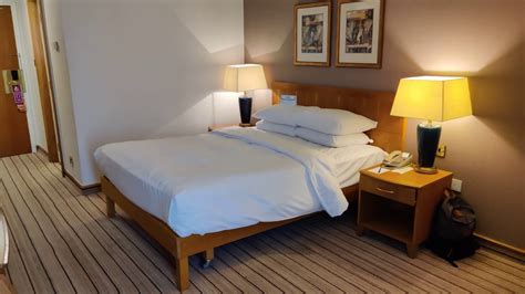 room walk  review   hilton gatwick airport youtube