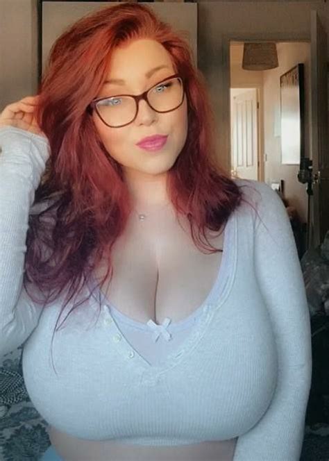 pin on busty redheads 2