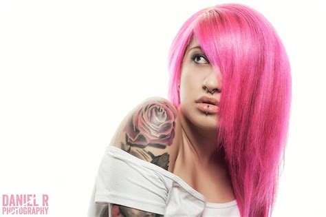 pink hair it s brave and bold and sexyy pink hair long hair styles
