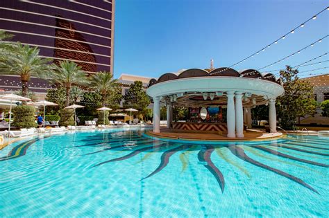 The Ultimate Guide To Las Vegas Sexiest Topless Pools And How To Behave