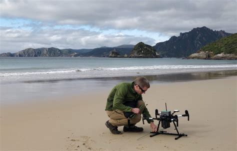 tracking  zealands flightless parrot  drone uas vision