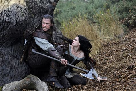 snow white and the huntsman don t eat the apple