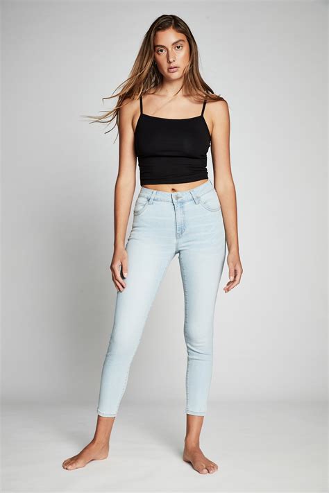 mid rise cropped skinny jean