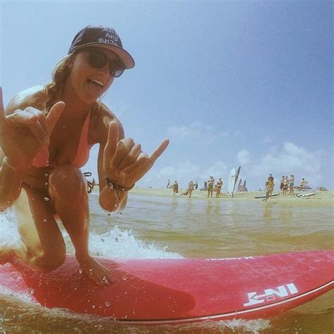 Pin By Keli Davis On Soyyo Surf Girls Female Surfers Surfer Girl
