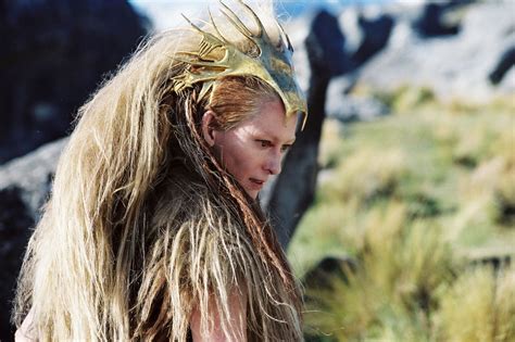 lion crown chronicles of narnia white witch narnia narnia