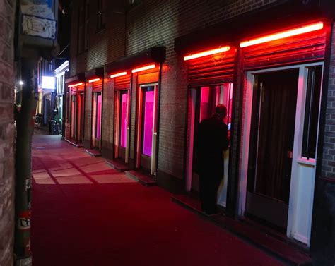 Amsterdam Audio Tours Explore Red Light District With 22 Experts