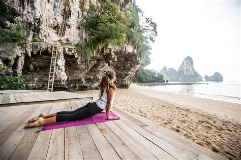 womens yoga retreats   totally worth