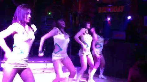 Hotsteps Dancers Metro Le Manila Bar Zein Hotel Charge Me Youtube