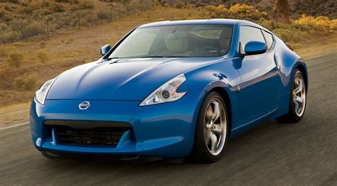 Nissan 370z Unveiled At La Auto Show Car Magazine