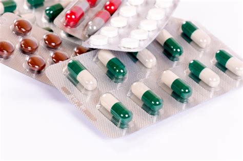 capsulas en pillen stock foto image  farmaceutisch