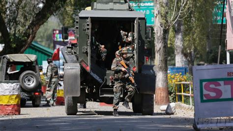 uri attack indian soldiers killed in kashmir cnn