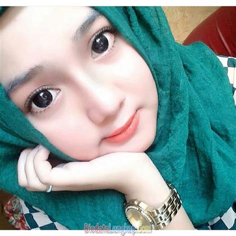 gambar wallpaper cantik hijab stok wallpaper