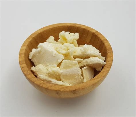 shea butter crafty arts    natural radiant glow