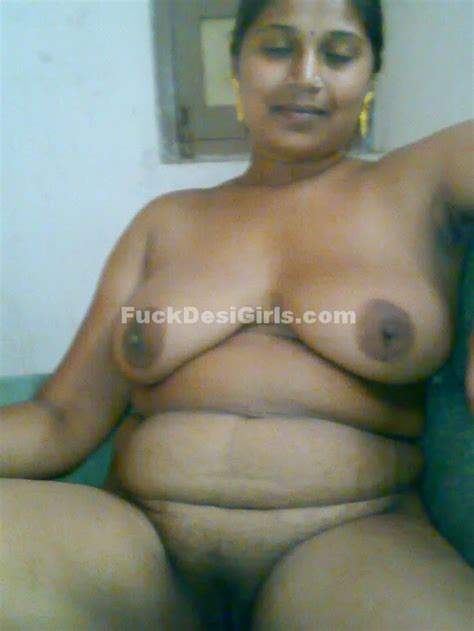 {60 } latest 2017 xxx nude desi bhabhis showing big boobs n hairy pussy