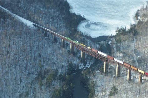 mma  onawa trestle  greatrails north american railroad photo archive