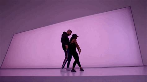 the most stylish moments from drake s hotline bling in