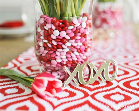 valentine s day table setting with envelope napkin fold