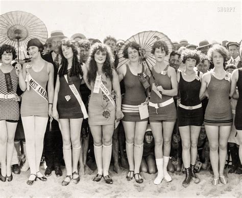 Ca Old Photo 11 X 17 Reprint Huntington Beach 1925 Bathing Beauties