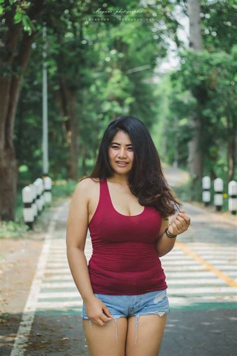 Curvy Is The New Sexy Check Out This Plump Girl From Thailand Kikay