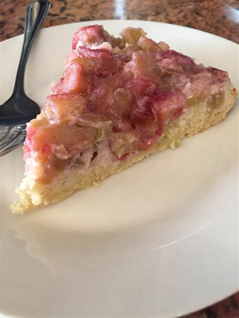 [homemade] Strawberry Rhubarb Upside Down Cake