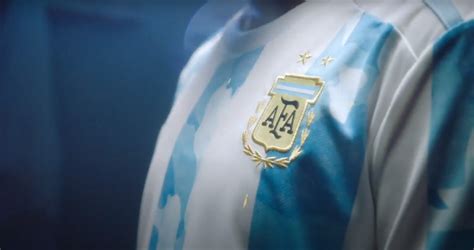 adidas presentó su nueva camiseta oficial de la selección argentina