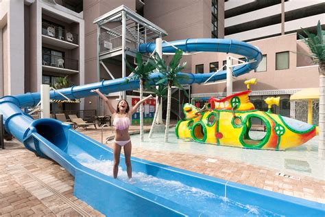 myrtle beach hotels  water parks  family vacation critic