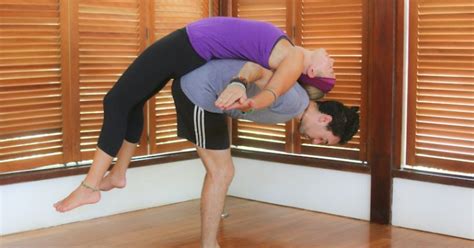 5 Couples Yoga Poses To Strengthen Your Relationship Mindbodygreen