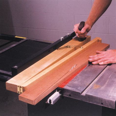 tablesaw taper jig woodworking plan  wood magazine