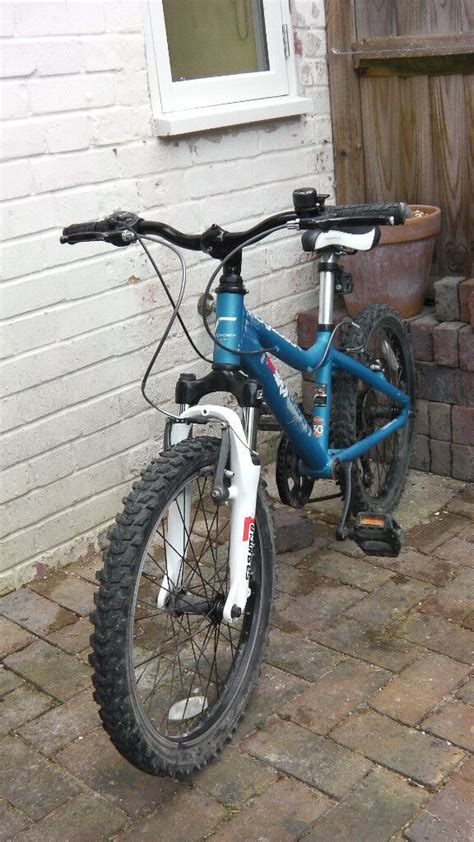 mid size kids childs childrens bike ridgeback mx mini mountain bike  winchester