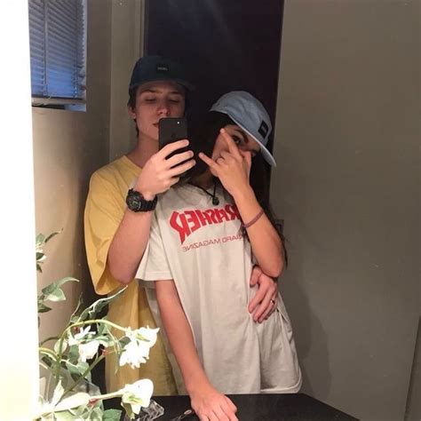 foto tumblr com namorado a casal skatista selfies