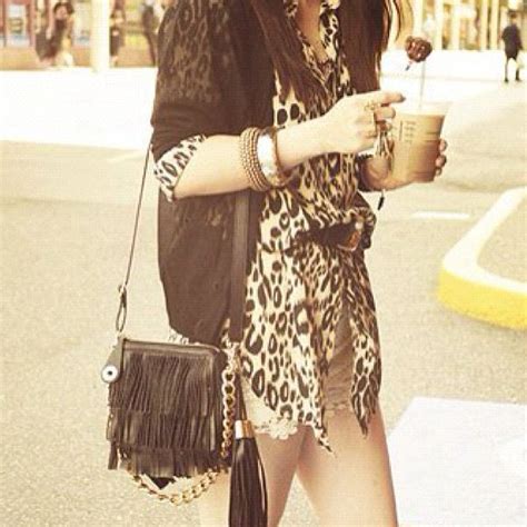 leopard print blouse chemise imprime fashion clothes womensfashion mode purse bag