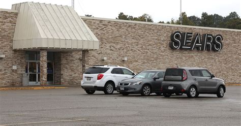 Breaking Springfield Sears Set To Close