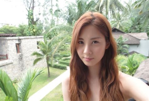 Snsd’s Thailand Photobook Preview Revealed Welcome Kpop Enthusiasts