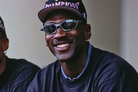 Michael Jordan S Classic 90s Sunglasses Just Got Re Released