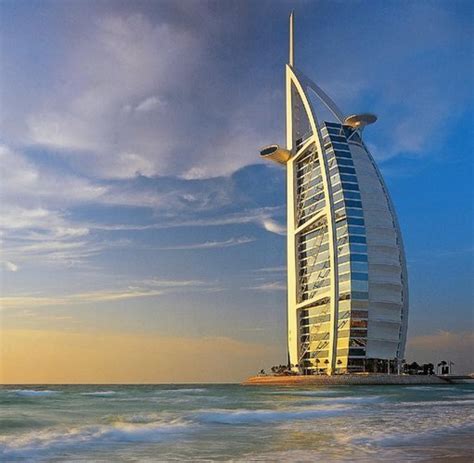 luxushotel das burj al arab schmückt dubai seit 10 jahren welt