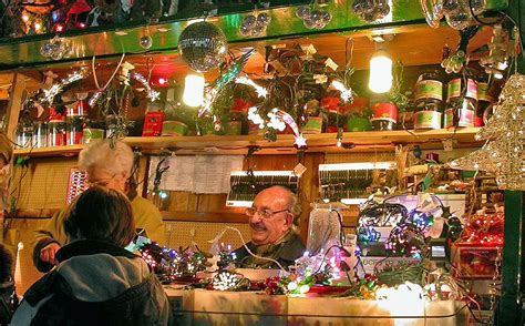 barcelona  december magic fountain  years eve celebrations christmas market