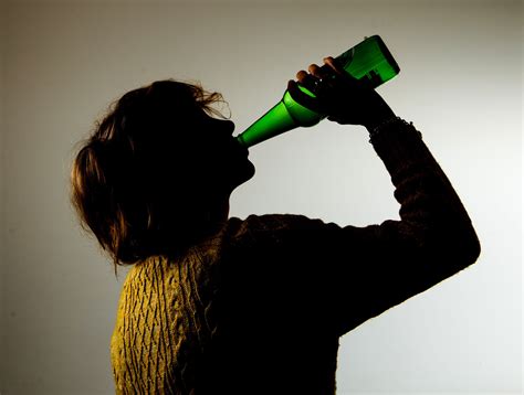poorest people  greater risk  harm  heavy drinking study finds  sunday post