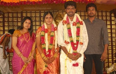 image mall vijay in vikranth marriage photo gallery