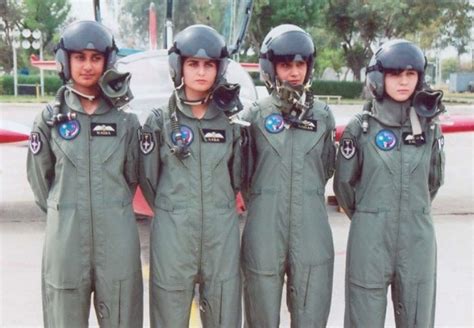 Pakistani Female Pilots Image Females In Uniform Lovers