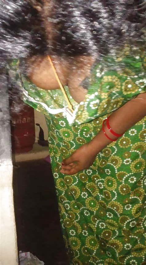 indian housewife saree lift my all time favarite 5 18 pics