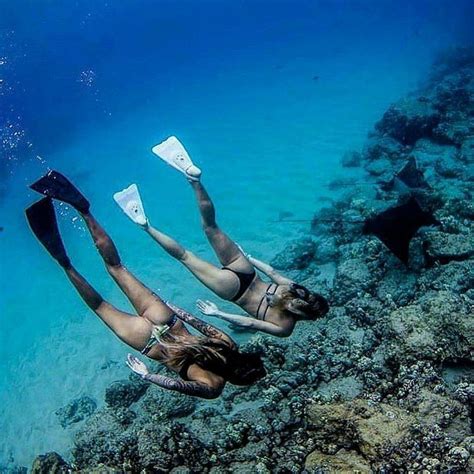 mermaids are real in 2019 underwater photos underwater photography best scuba diving